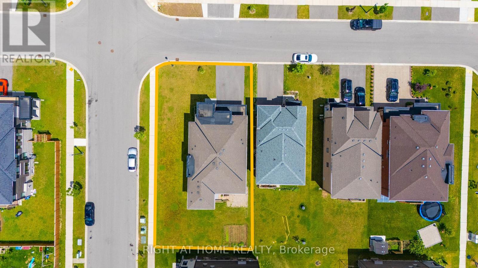 1104 Edinburgh Drive, Woodstock, Ontario  N4T 0M2 - Photo 4 - X13481920