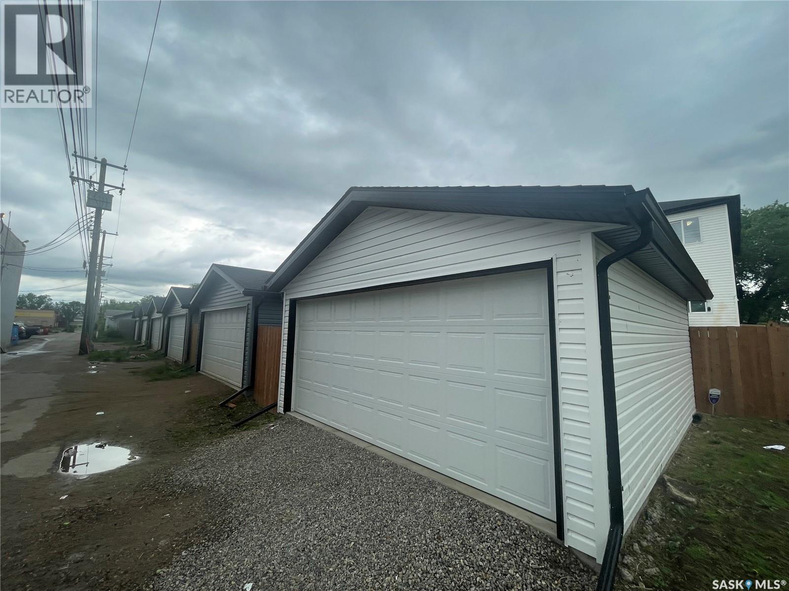 1530 B Avenue N, Saskatoon, Saskatchewan  S7L 1H1 - Photo 11 - SK040413