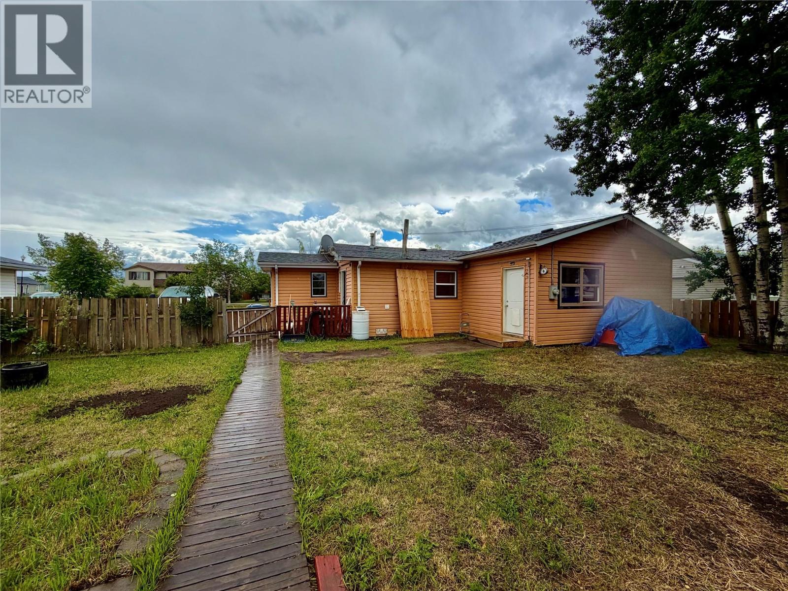 1604 116 Avenue, Dawson Creek, British Columbia  V1G 3G4 - Photo 11 - 10391705