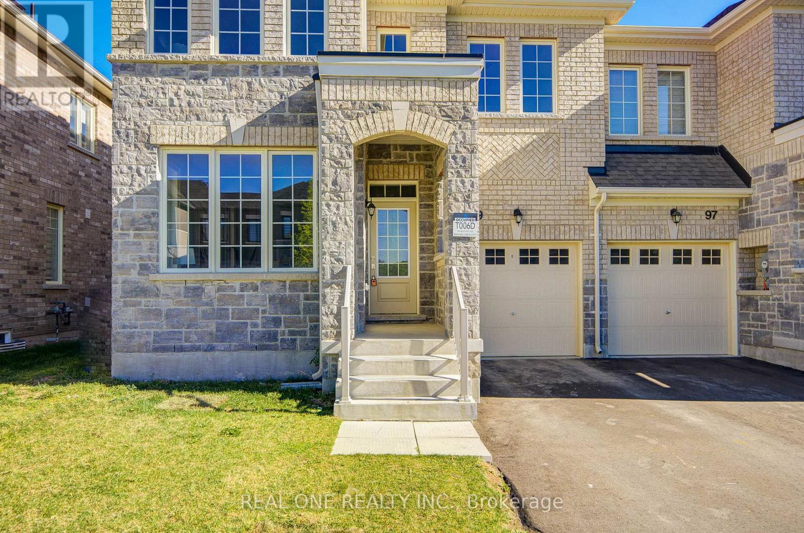 99 KENNETH ROGERS CRESCENT, East Gwillimbury, Ontario