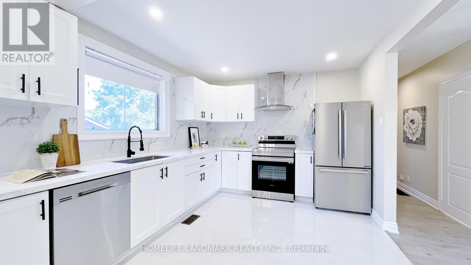 5 Johnson Road, Aurora, Ontario  L4G 2A1 - Photo 9 - N13481874