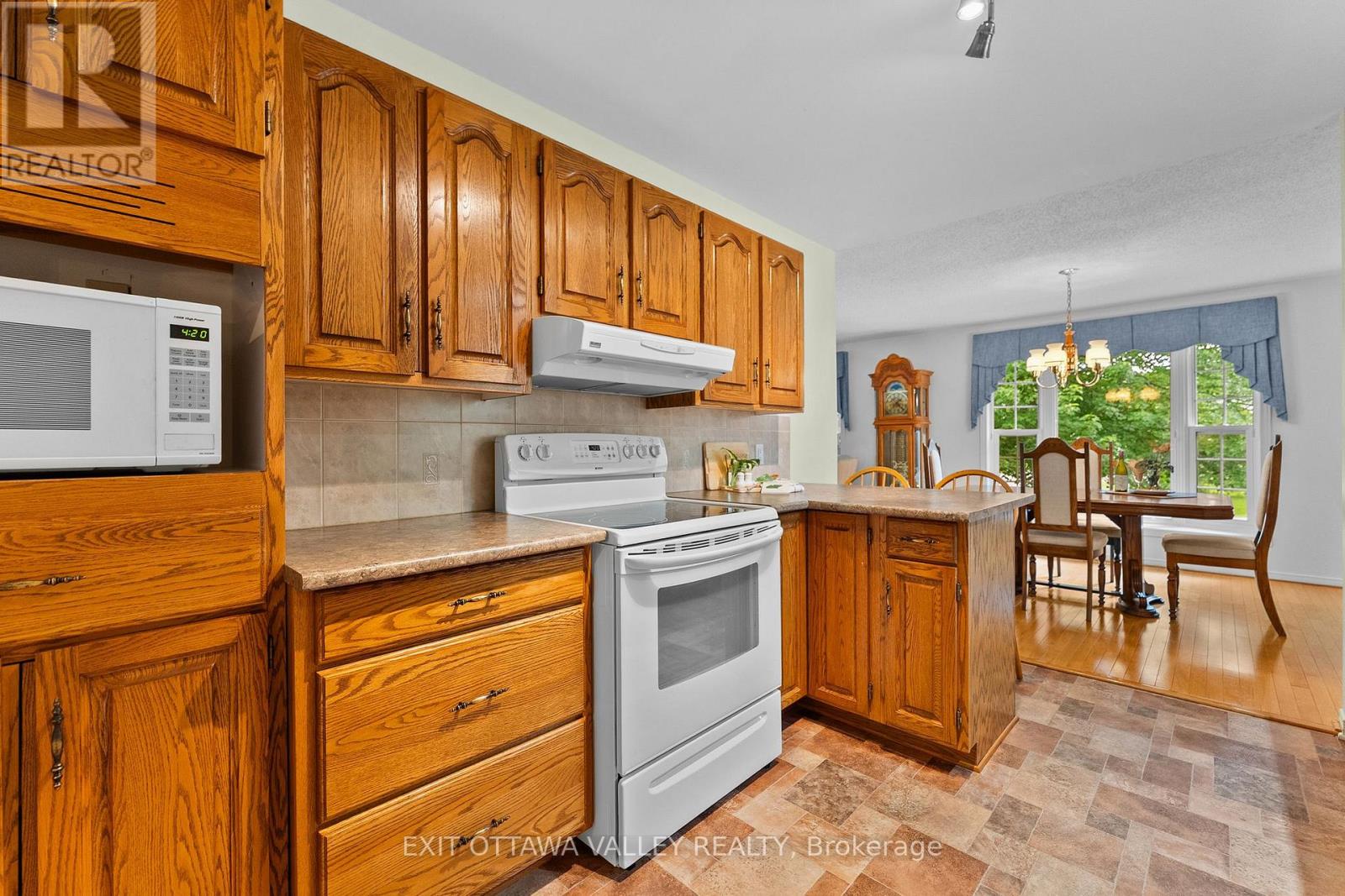 599 Hillside Avenue, Pembroke, Ontario K8A 8G4 - Photo 11 - X13481964