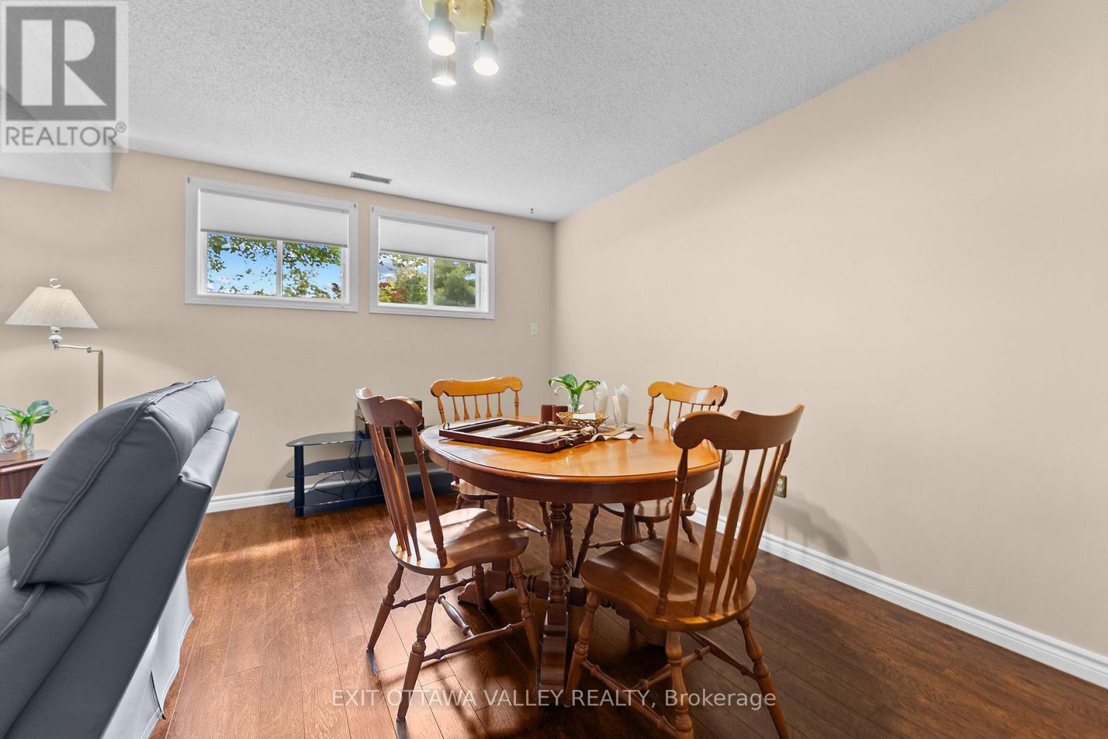 599 Hillside Avenue, Pembroke, Ontario K8A 8G4 - Photo 27 - X13481964