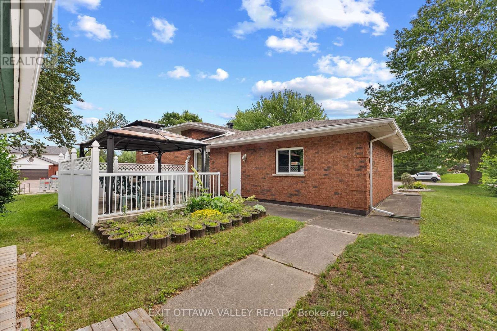 599 Hillside Avenue, Pembroke, Ontario K8A 8G4 - Photo 32 - X13481964