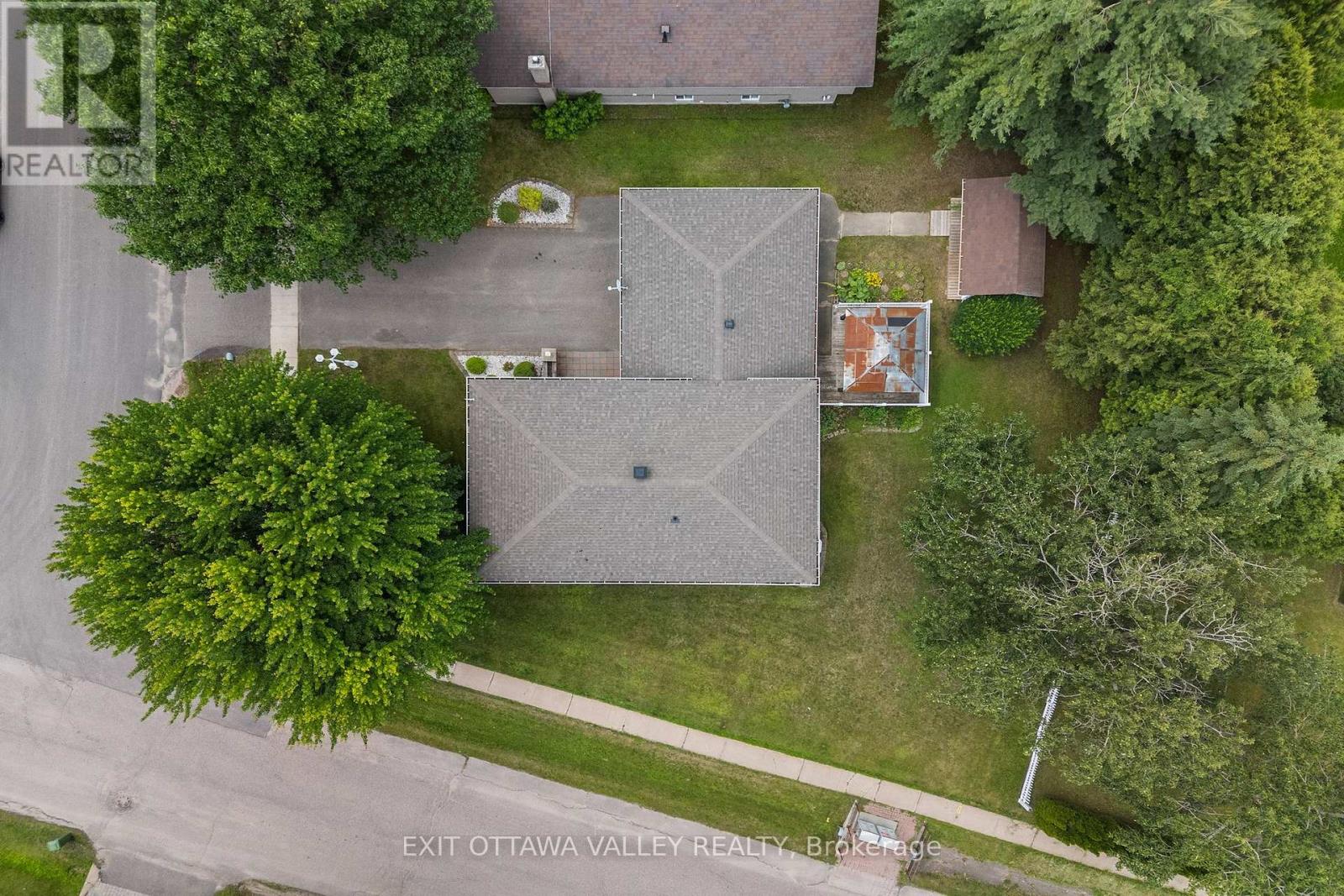 599 Hillside Avenue, Pembroke, Ontario K8A 8G4 - Photo 35 - X13481964
