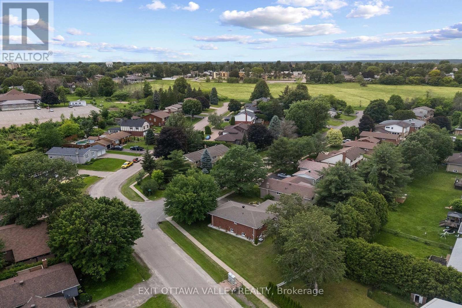 599 Hillside Avenue, Pembroke, Ontario K8A 8G4 - Photo 36 - X13481964