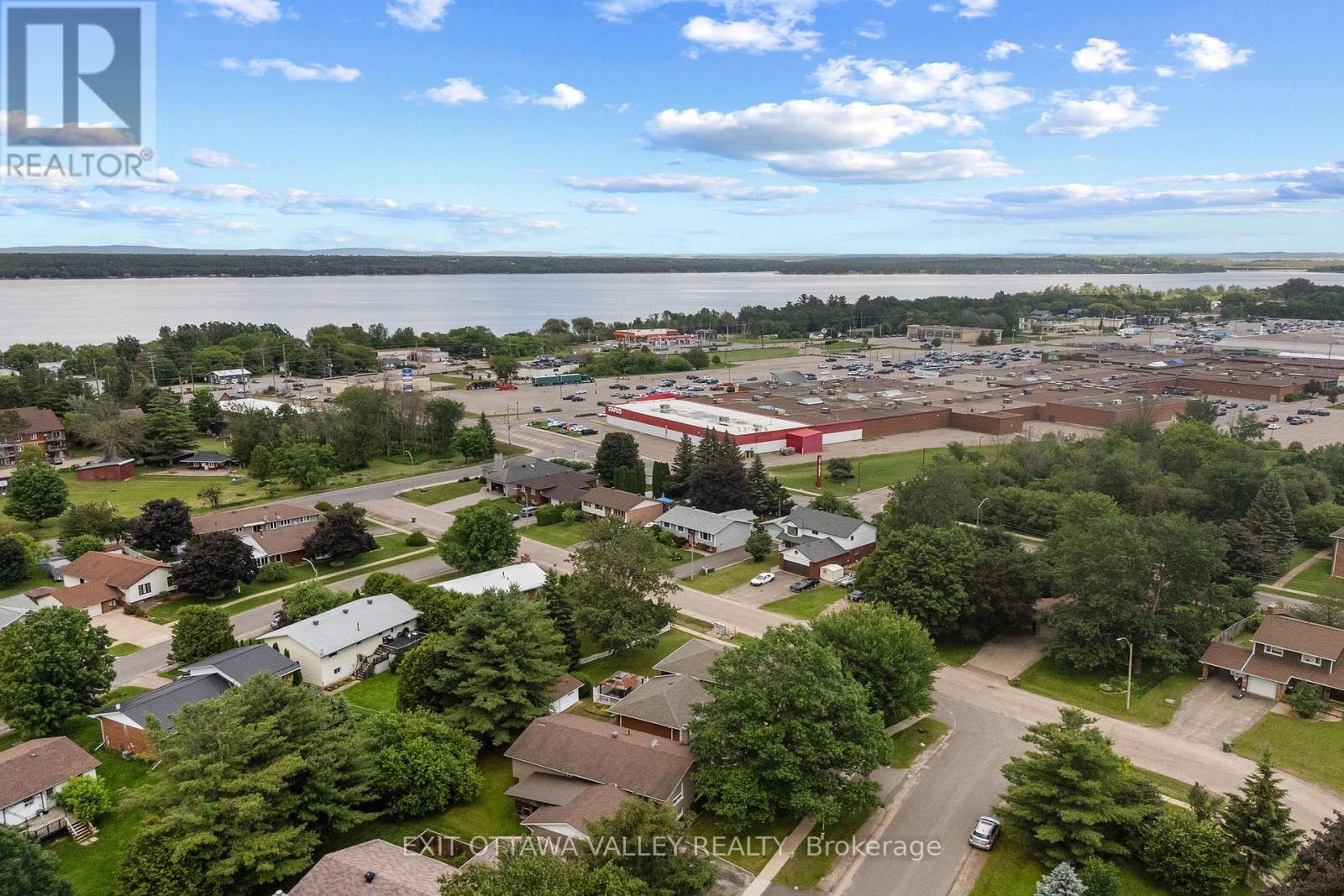 599 Hillside Avenue, Pembroke, Ontario K8A 8G4 - Photo 37 - X13481964