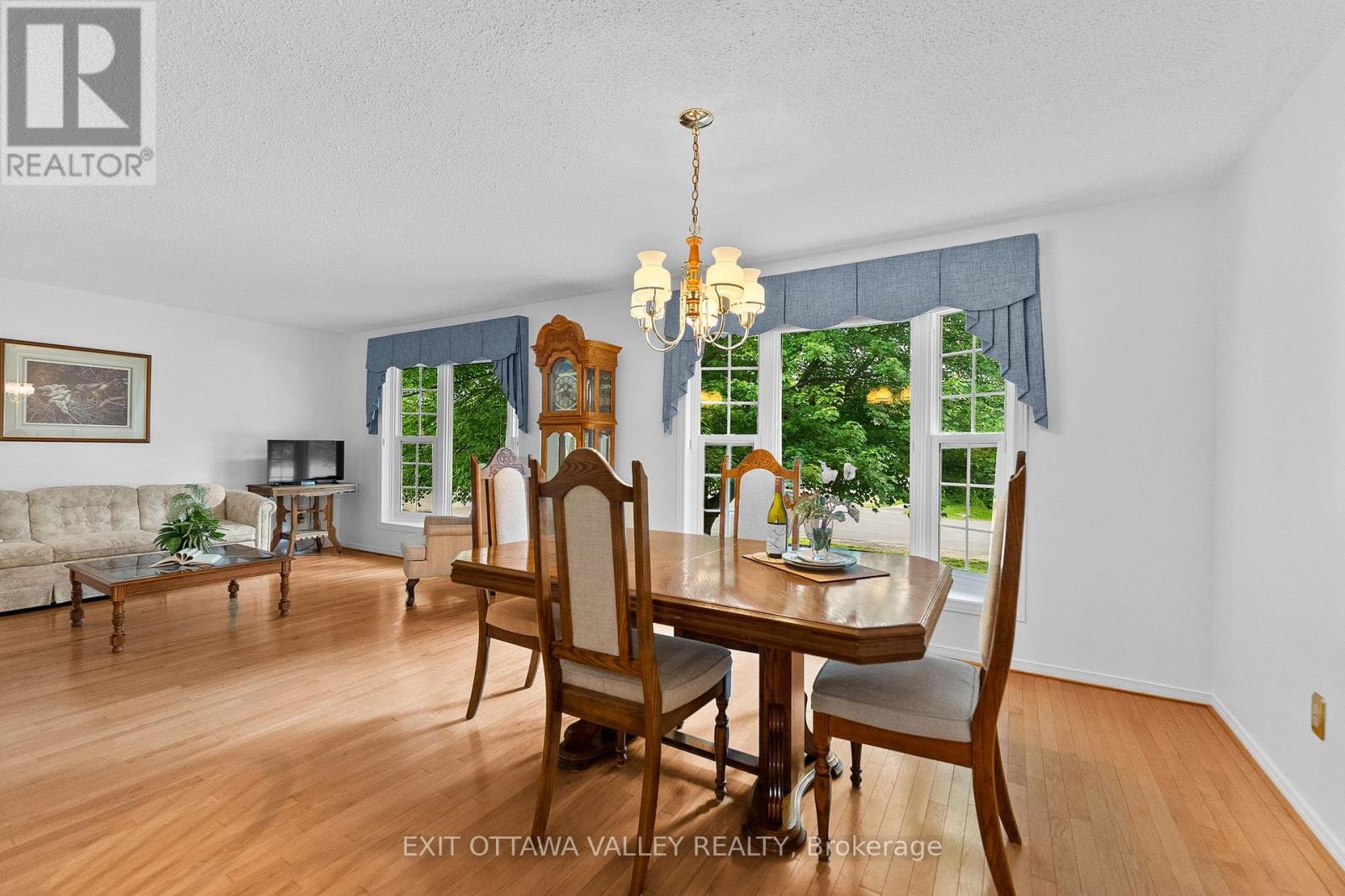 599 Hillside Avenue, Pembroke, Ontario K8A 8G4 - Photo 8 - X13481964