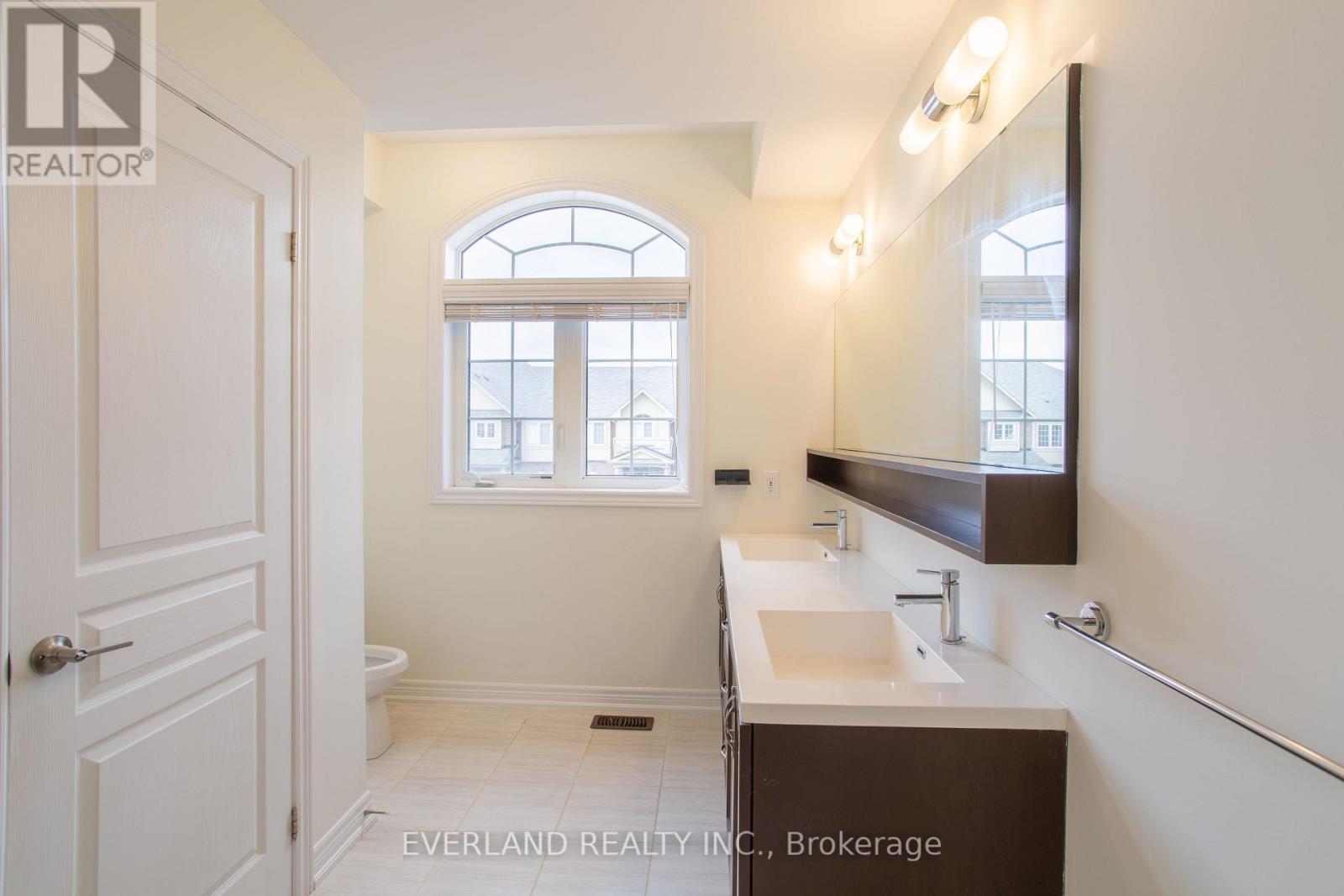 372 Threshing Mill Boulevard, Oakville, Ontario  L6H 0P6 - Photo 12 - W13481744