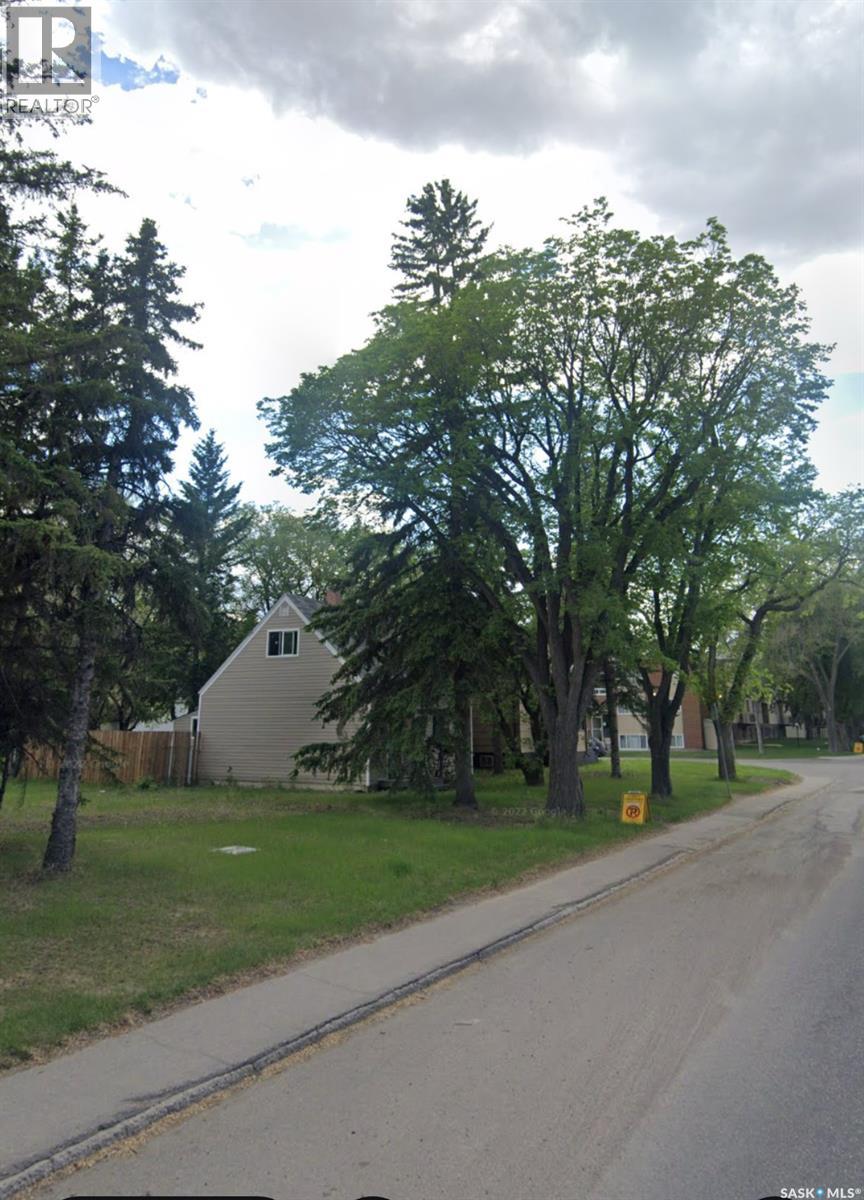 802 804 808 8th Street E, Saskatoon, Saskatchewan  S7H 0R5 - Photo 8 - SK026243