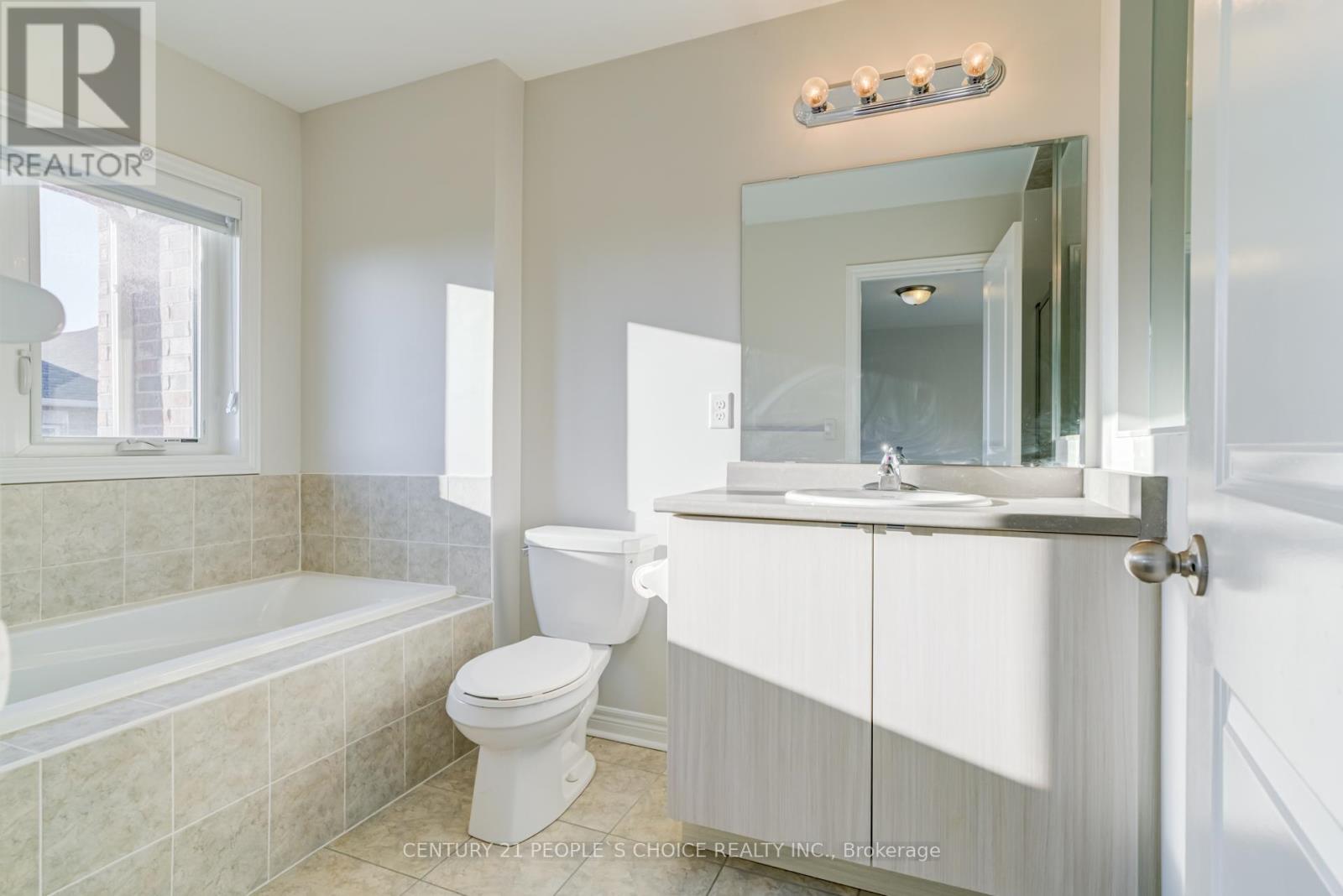118 Finegan Circle, Brampton, Ontario  L7A 4Z9 - Photo 20 - W13470192