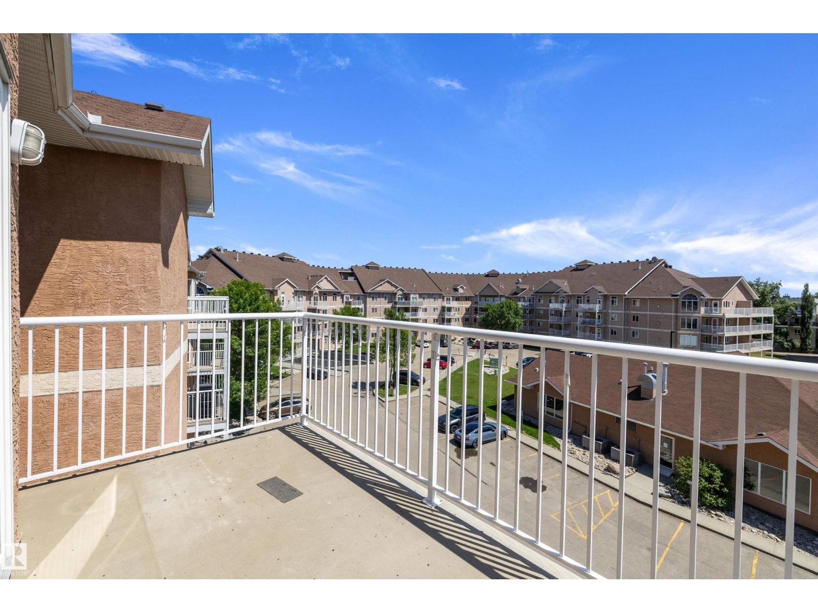 #417 4316 139 AV NW, Edmonton, Alberta