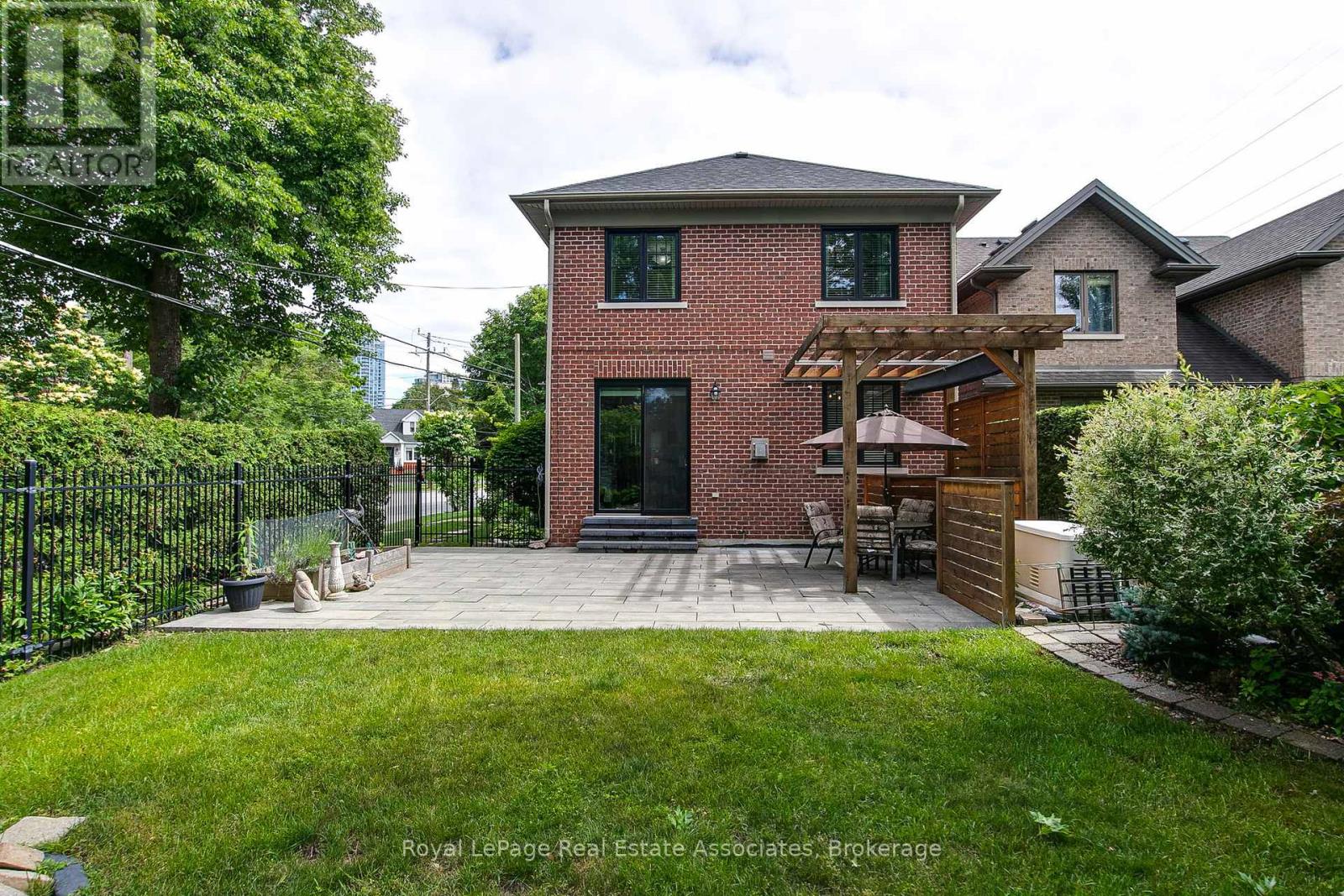 32 Jopling Avenue N, Toronto, Ontario  M9B 4E7 - Photo 47 - W13481948
