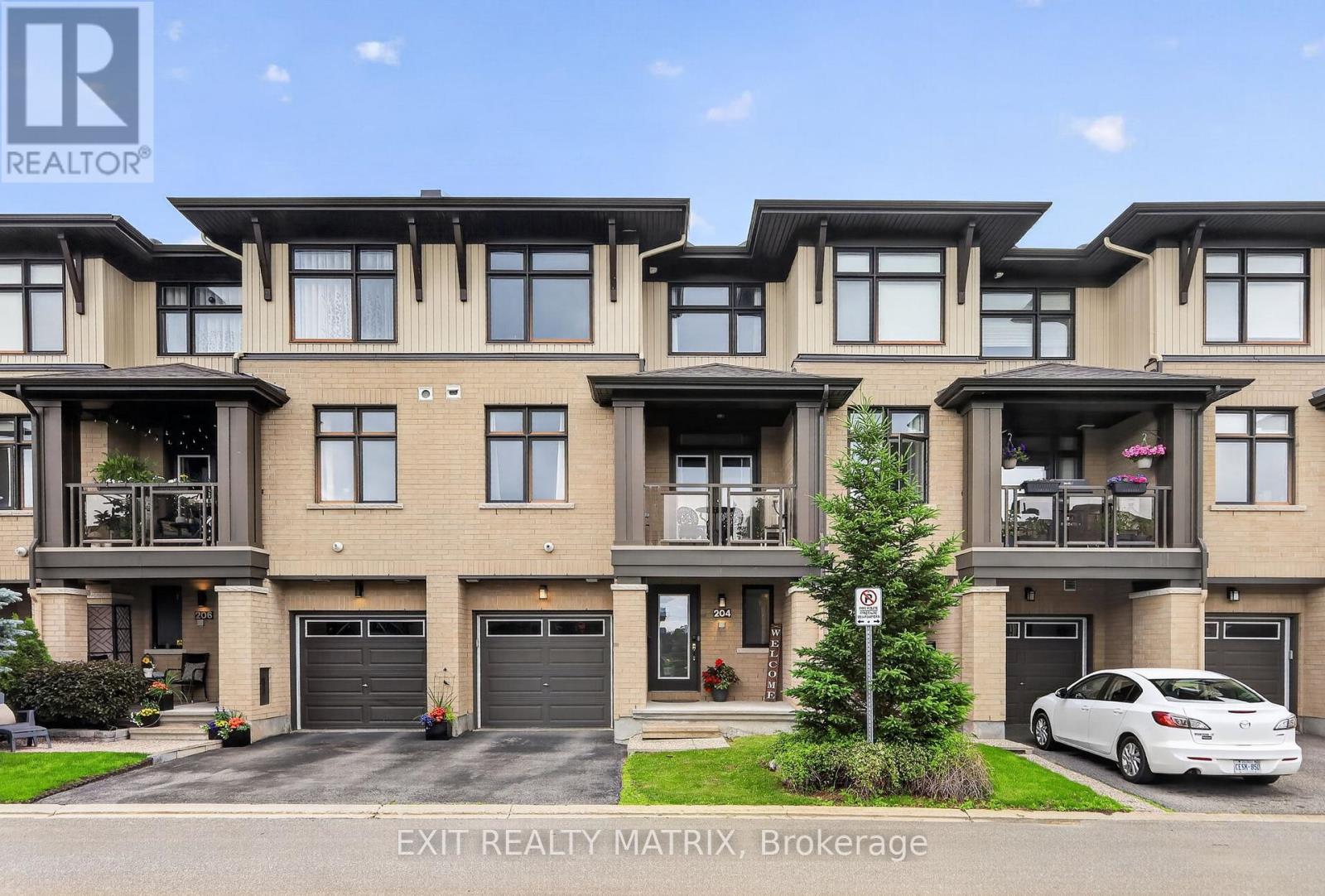 204 BALTIC PRIVATE, Ottawa, Ontario