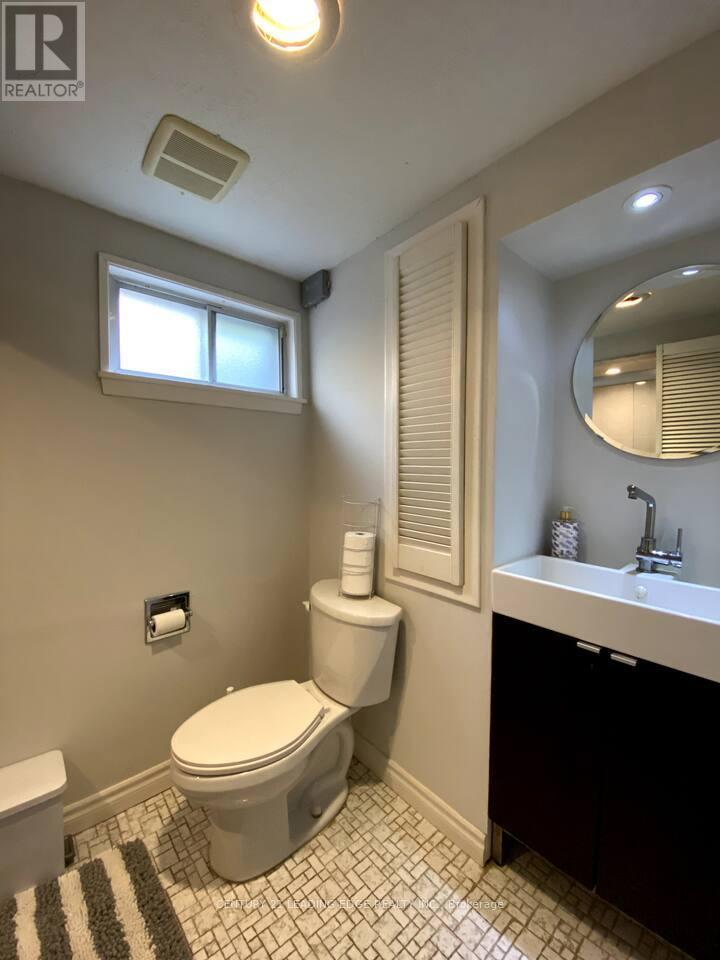 48 Houston Crescent, Toronto, Ontario  M2J 3H8 - Photo 16 - C13481666