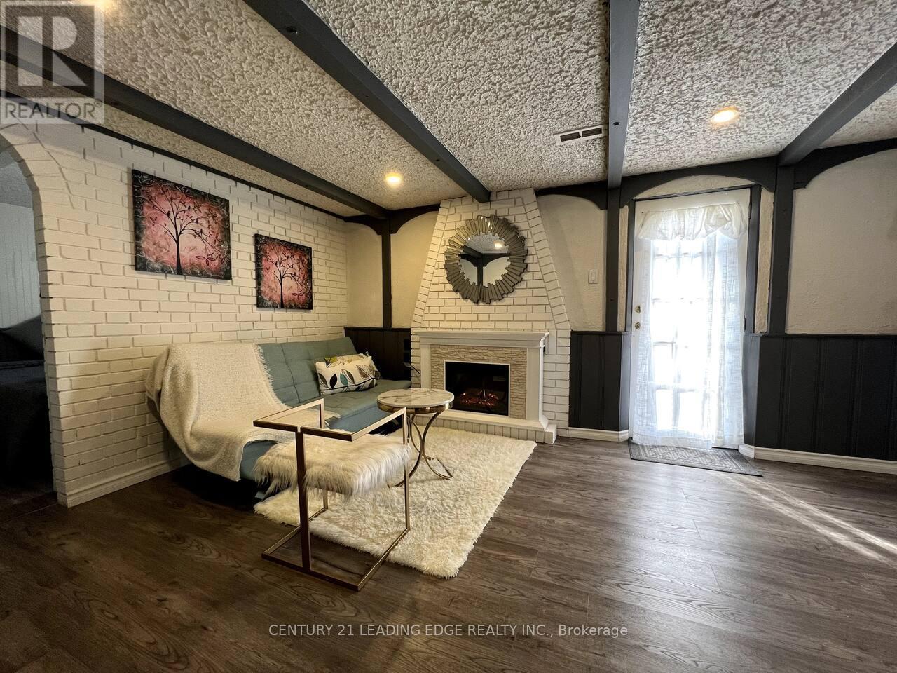 48 Houston Crescent, Toronto, Ontario  M2J 3H8 - Photo 12 - C13481666