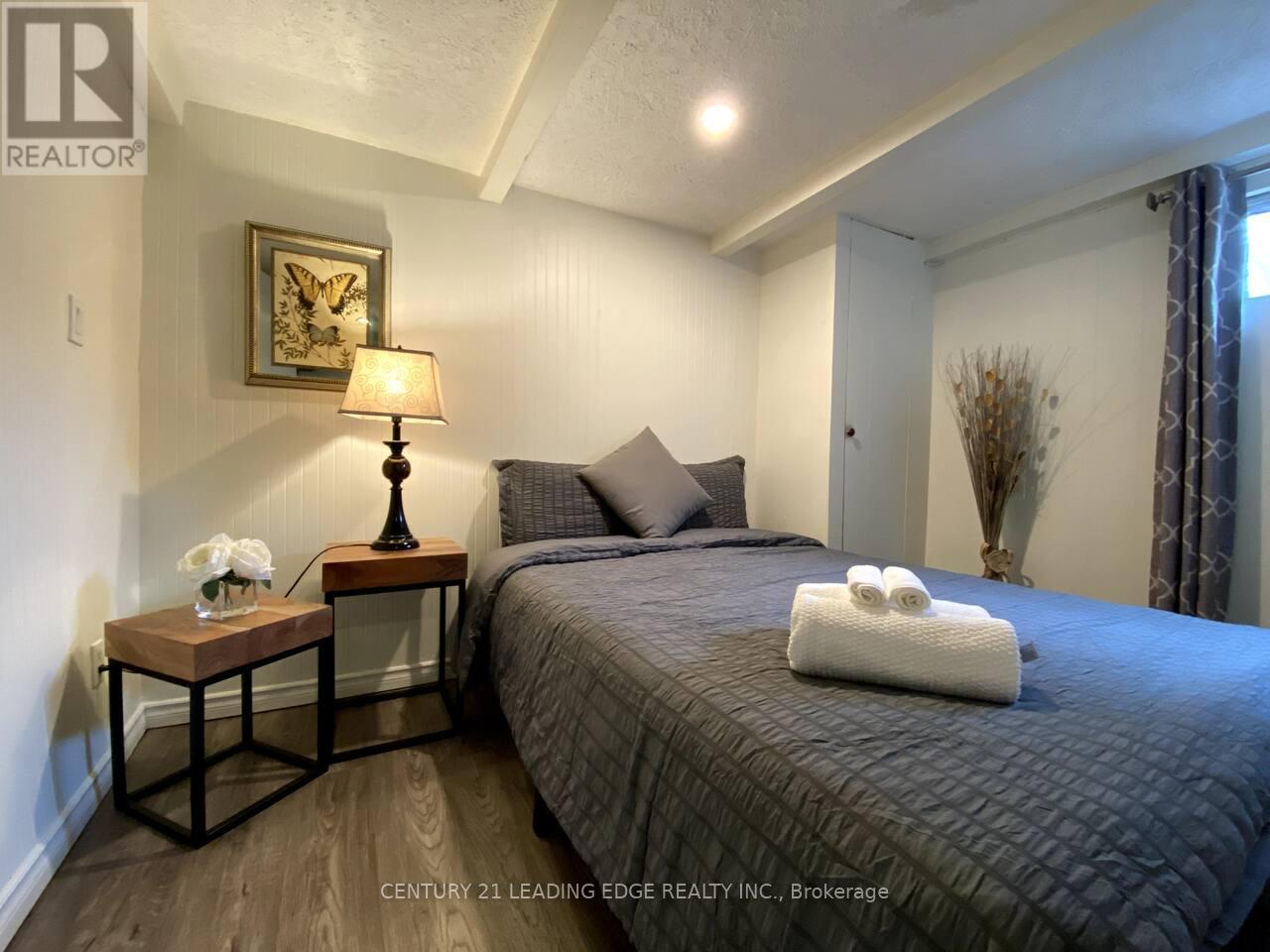 48 Houston Crescent, Toronto, Ontario  M2J 3H8 - Photo 15 - C13481666