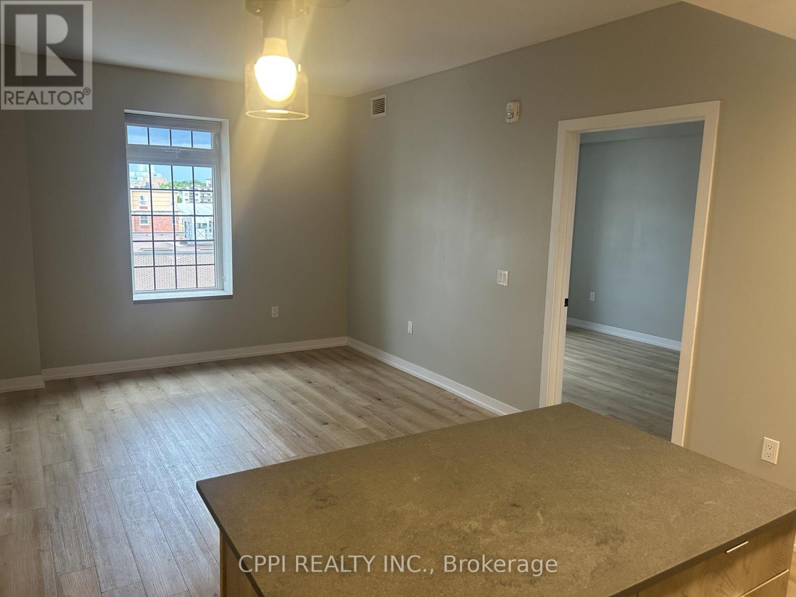 606 - 70 King Street E, Oshawa, Ontario L1H 1B5 - Photo 4 - E13482000