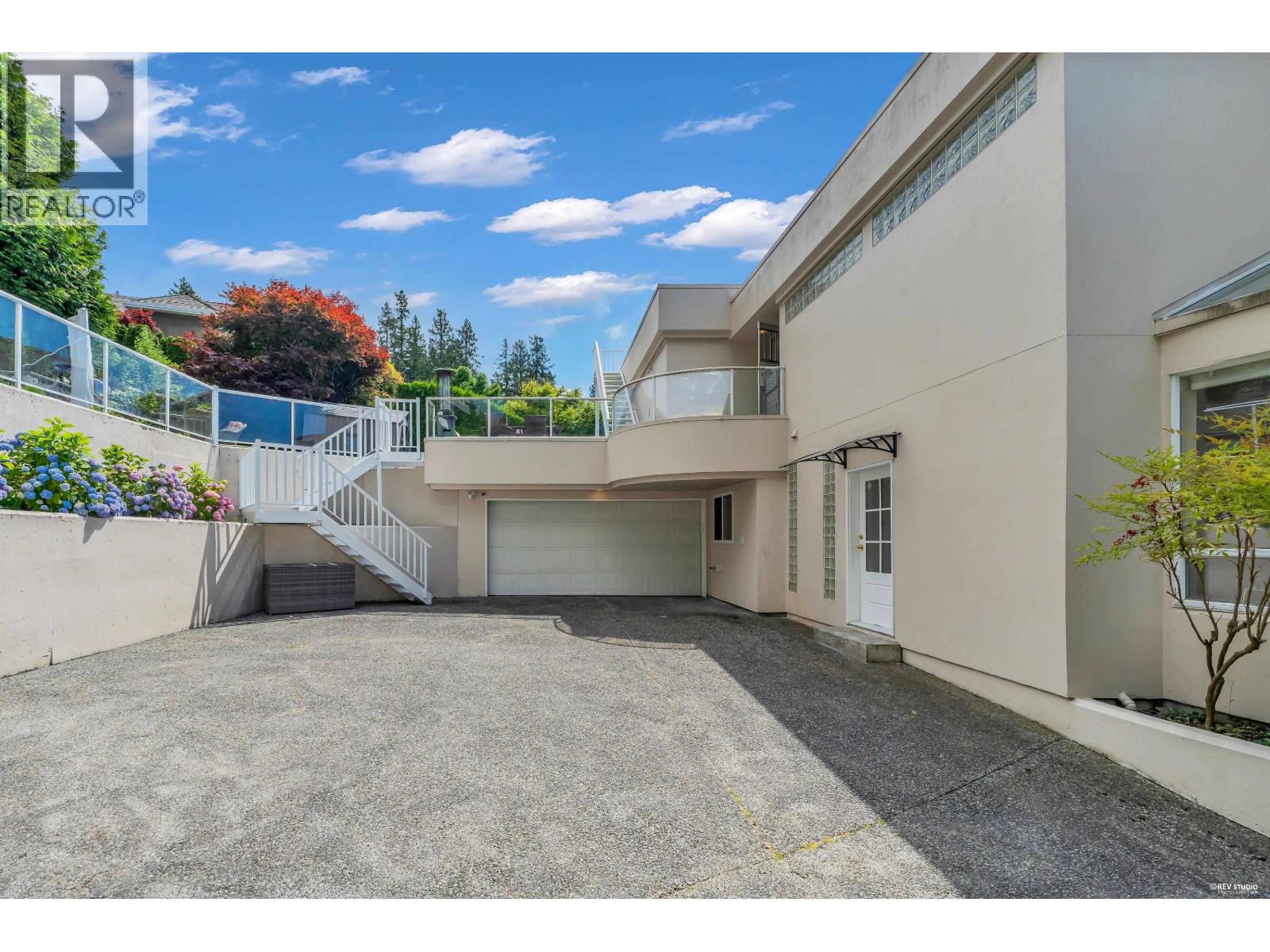 2589 Chairlift Road, West Vancouver, British Columbia  V7S 3E5 - Photo 35 - R3139333