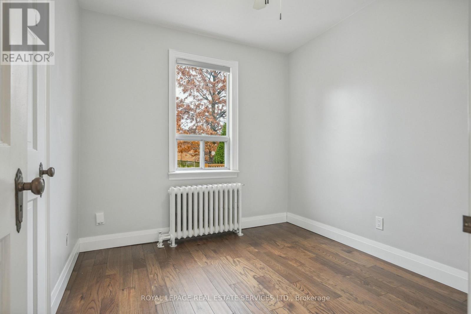 21 Holbrooke Avenue, Toronto, Ontario  M8Y 3B1 - Photo 13 - W13481996