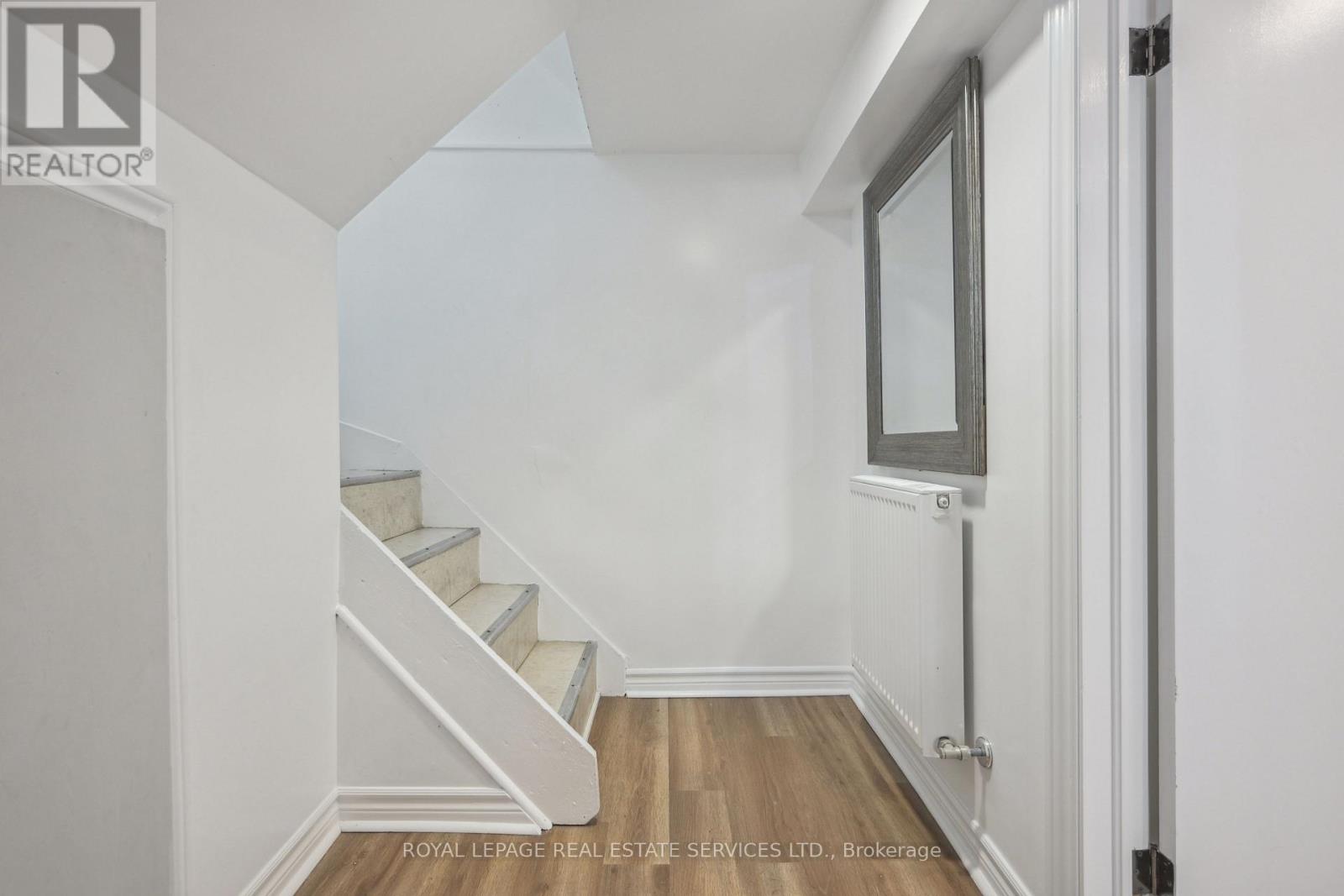 21 Holbrooke Avenue, Toronto, Ontario  M8Y 3B1 - Photo 15 - W13481996