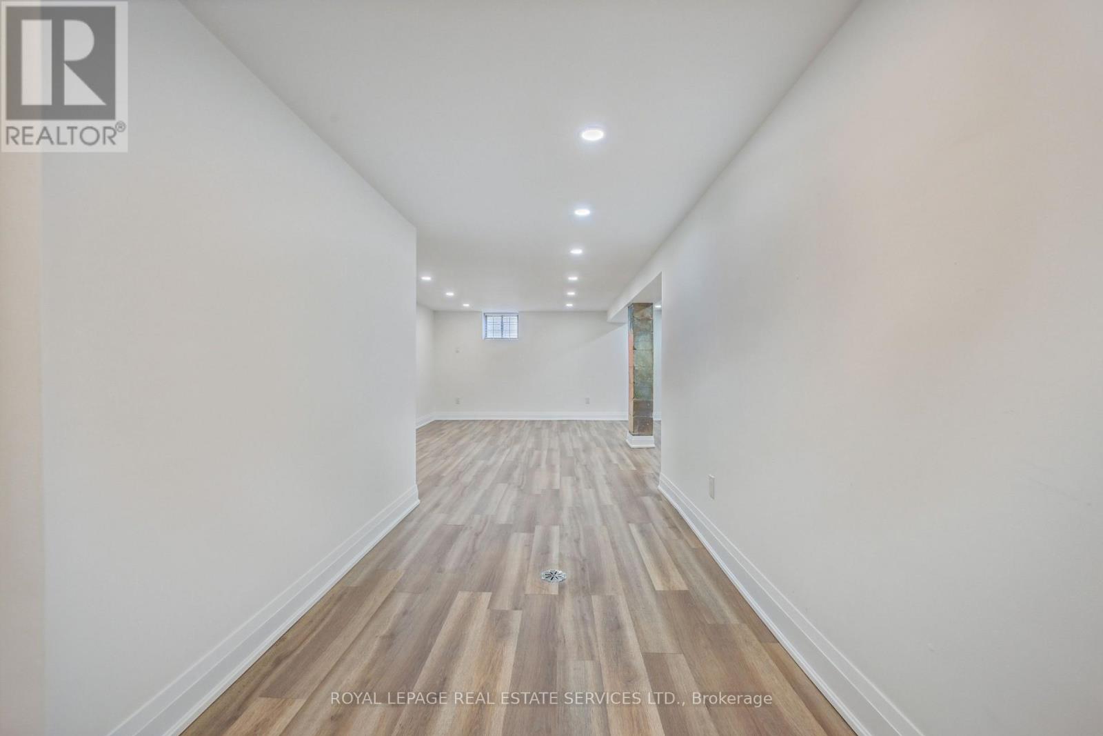 21 Holbrooke Avenue, Toronto, Ontario  M8Y 3B1 - Photo 19 - W13481996