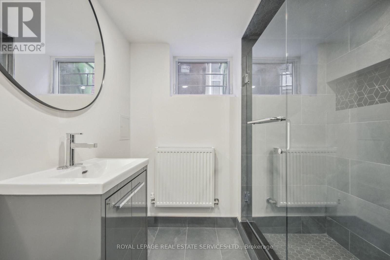 21 Holbrooke Avenue, Toronto, Ontario  M8Y 3B1 - Photo 26 - W13481996
