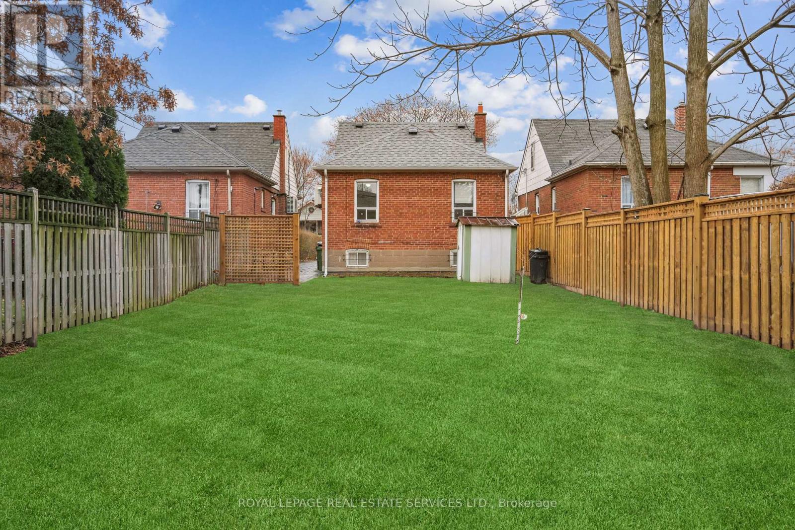 21 Holbrooke Avenue, Toronto, Ontario  M8Y 3B1 - Photo 29 - W13481996