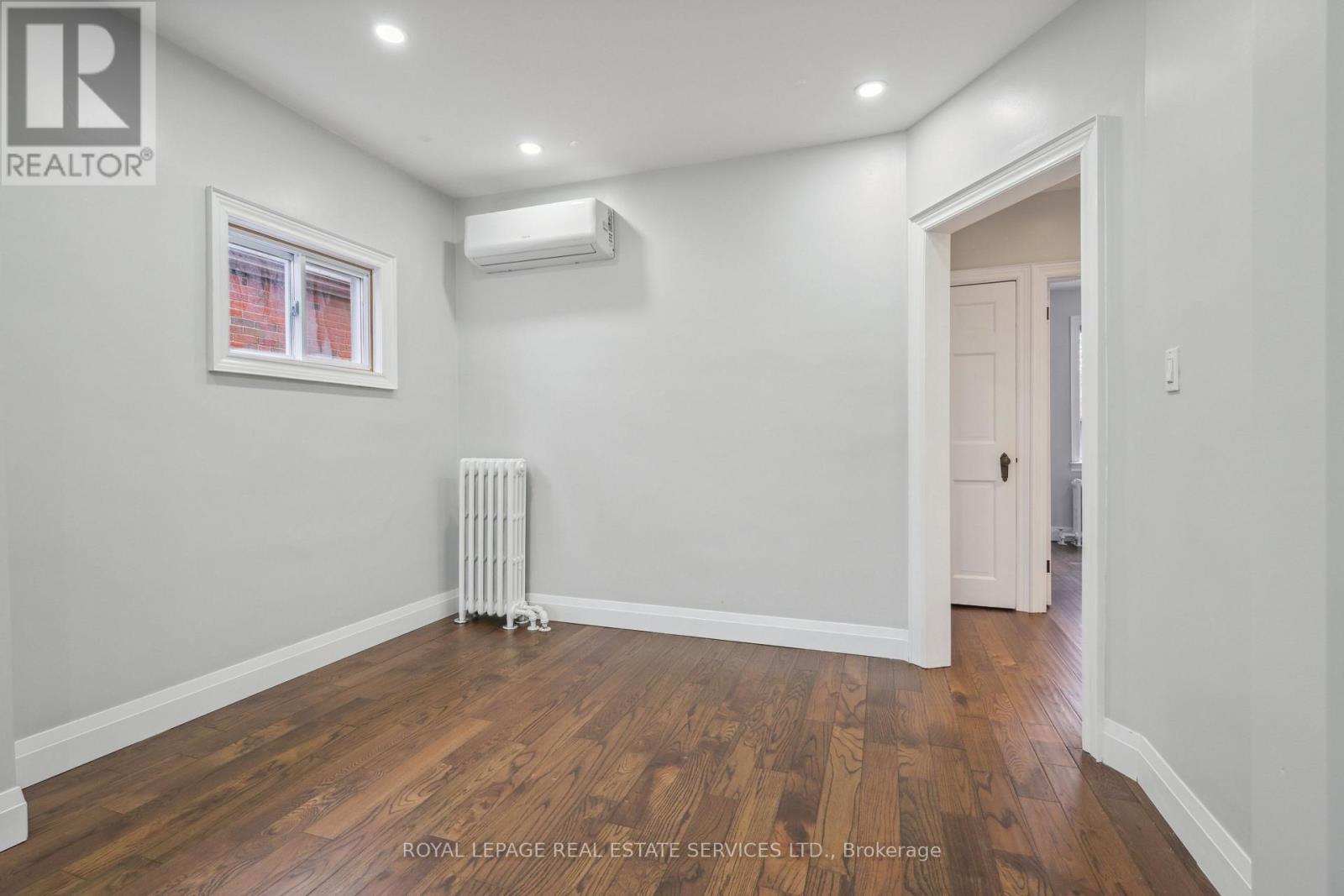 21 Holbrooke Avenue, Toronto, Ontario  M8Y 3B1 - Photo 7 - W13481996