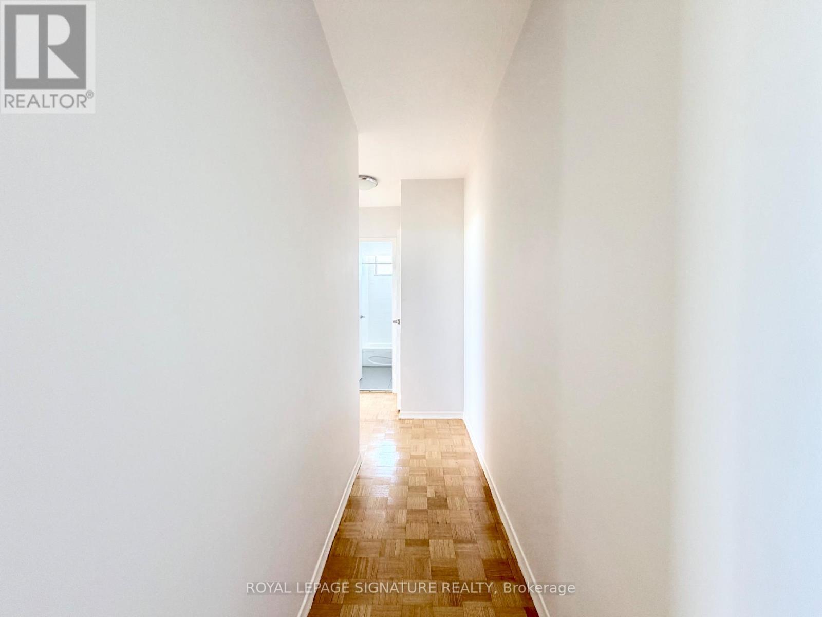 804 - 525 Eglinton Avenue E, Toronto, Ontario  M4P 1N5 - Photo 11 - C13481268