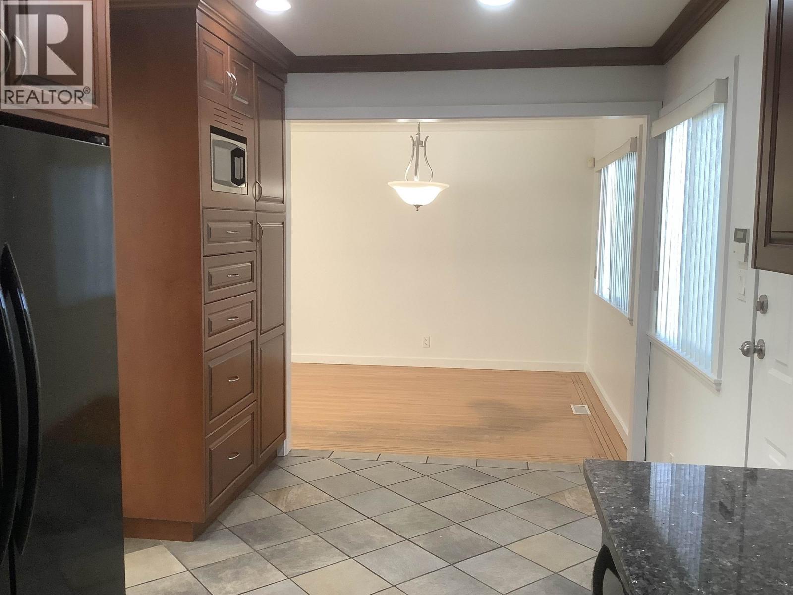 537 Draycott Street, Coquitlam, British Columbia  V3J 6M4 - Photo 6 - R3139060