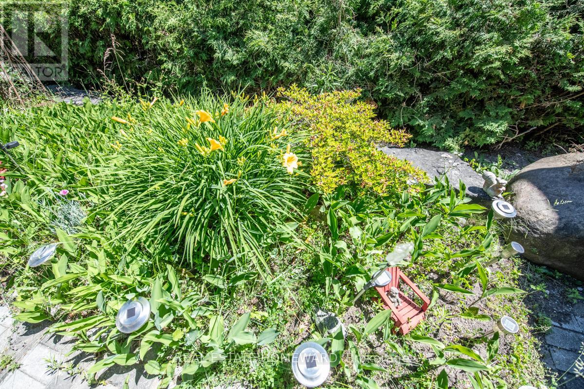 4 Sunicrest Boulevard, Clarington, Ontario  L1C 2G7 - Photo 33 - E13482046