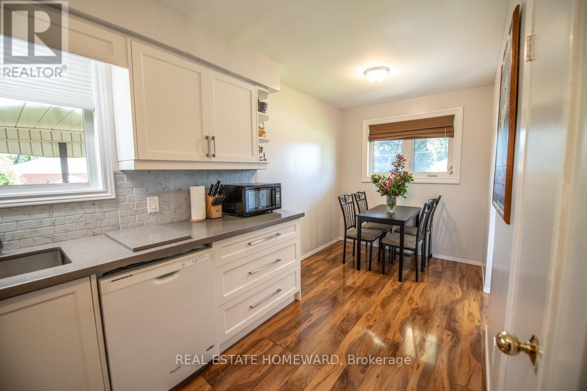 4 Sunicrest Boulevard, Clarington, Ontario  L1C 2G7 - Photo 8 - E13482046