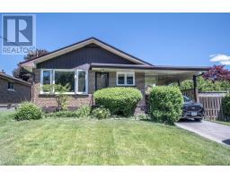 4 SUNICREST BOULEVARD, Clarington, Ontario