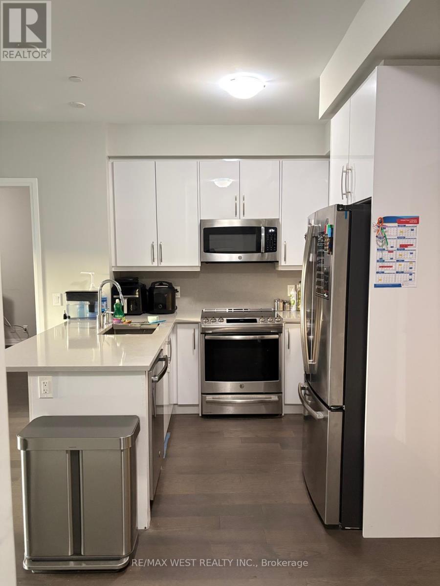 207 - 128 Grovewood Common, Oakville, Ontario L6H 0X3 - Photo 3 - W13472184