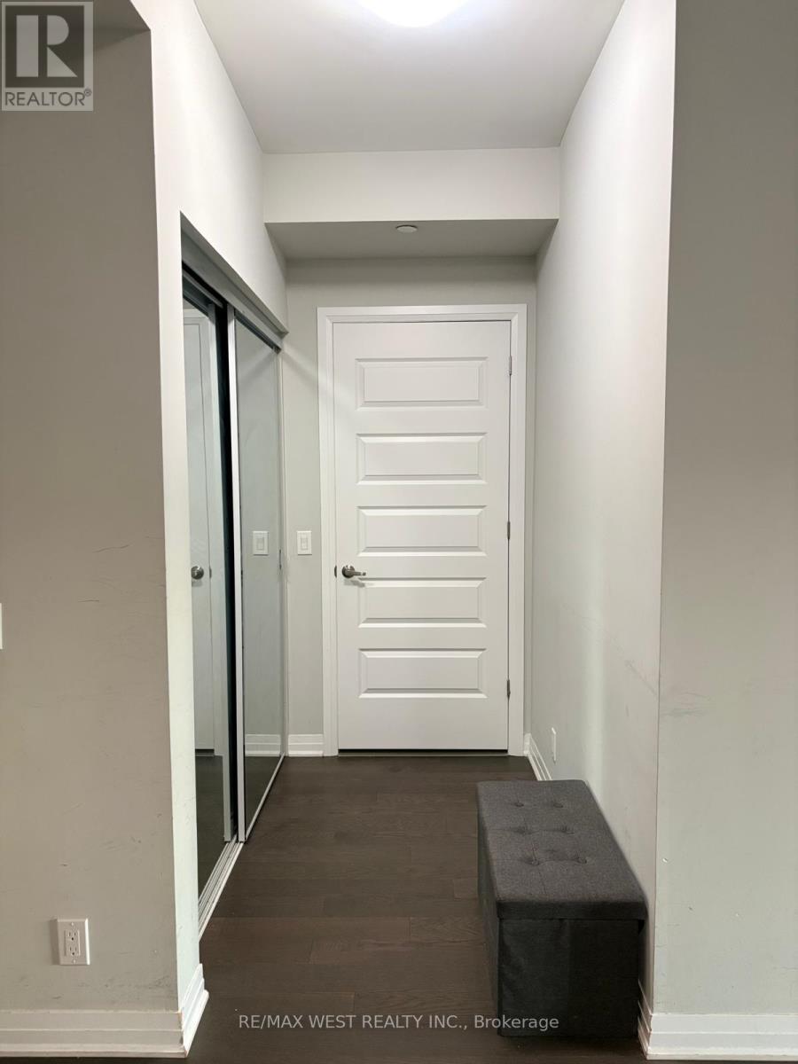 207 - 128 Grovewood Common, Oakville, Ontario L6H 0X3 - Photo 2 - W13472184