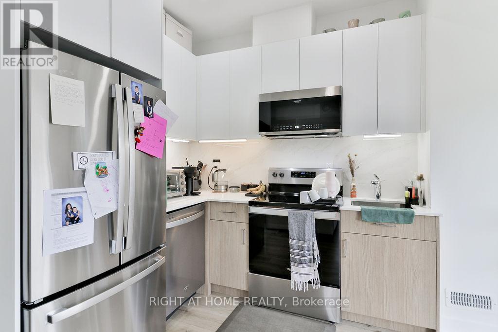 2 - 45 Brock Avenue, Toronto, Ontario M6K 2K9 - Photo 8 - W13482020