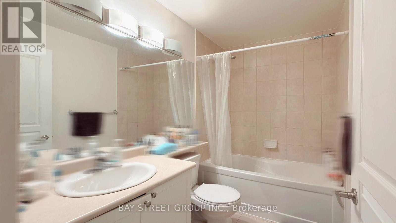 3009 - 3525 Kariya Drive, Mississauga, Ontario L5B 0C2 - Photo 9 - W13482026