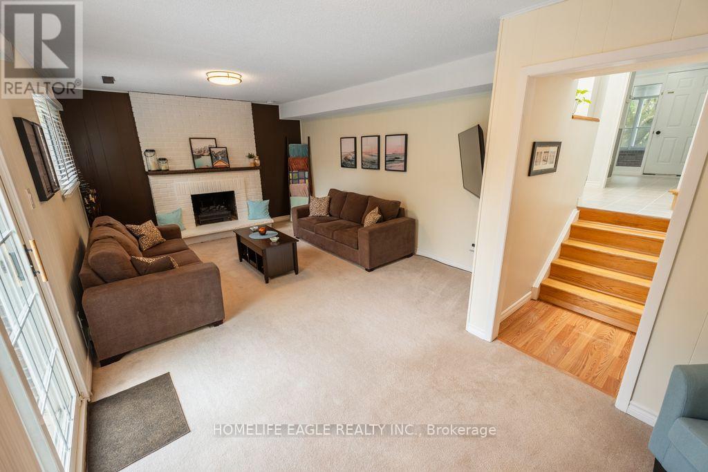 293 Plymouth Trail, Newmarket, Ontario  L3Y 6G6 - Photo 12 - N13479324