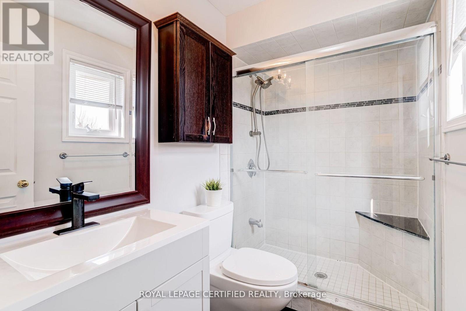 2197 Oakridge Crescent, Burlington, Ontario  L7M 4C8 - Photo 22 - W13481402