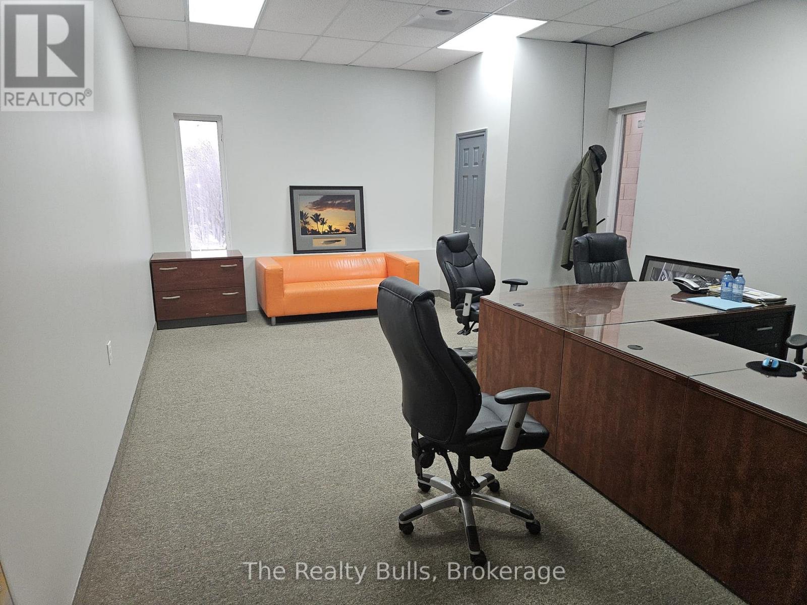 1051 Upper James Street, Hamilton, Ontario L9C 3A6 - Photo 11 - X12676894