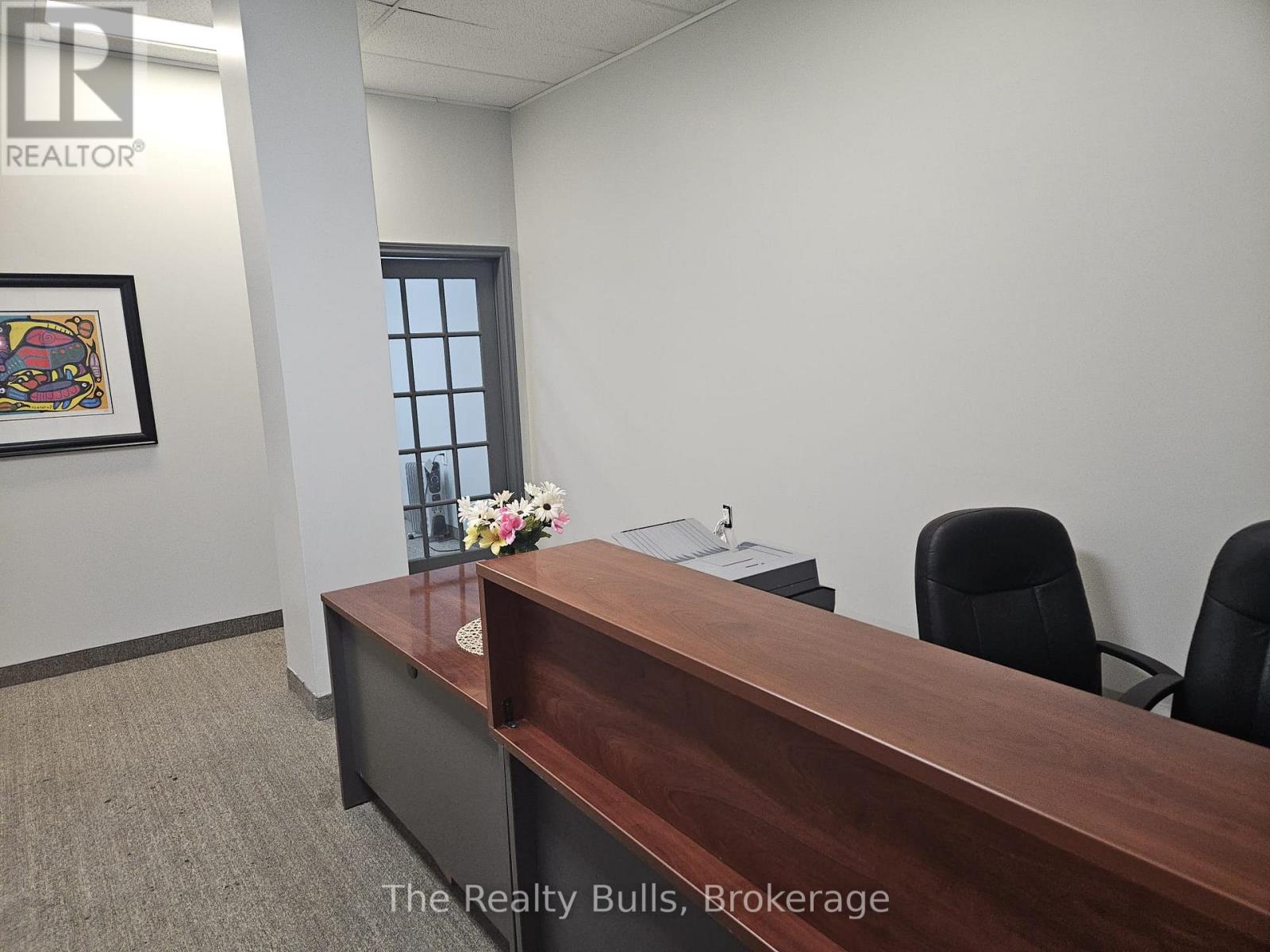 1051 Upper James Street, Hamilton, Ontario L9C 3A6 - Photo 13 - X12676894