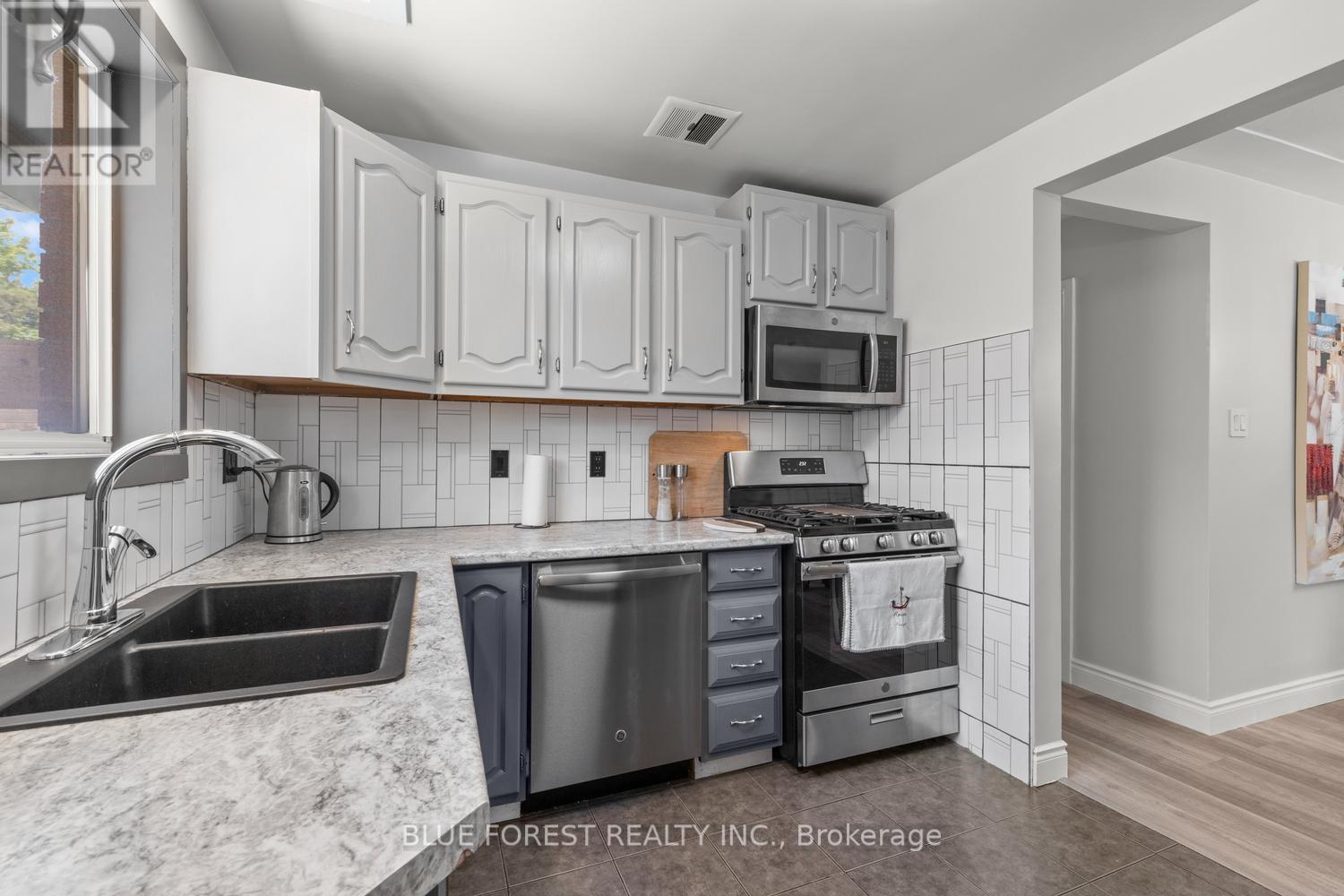 52 Almond Road, London South, Ontario  N5Z 4C4 - Photo 10 - X13482062
