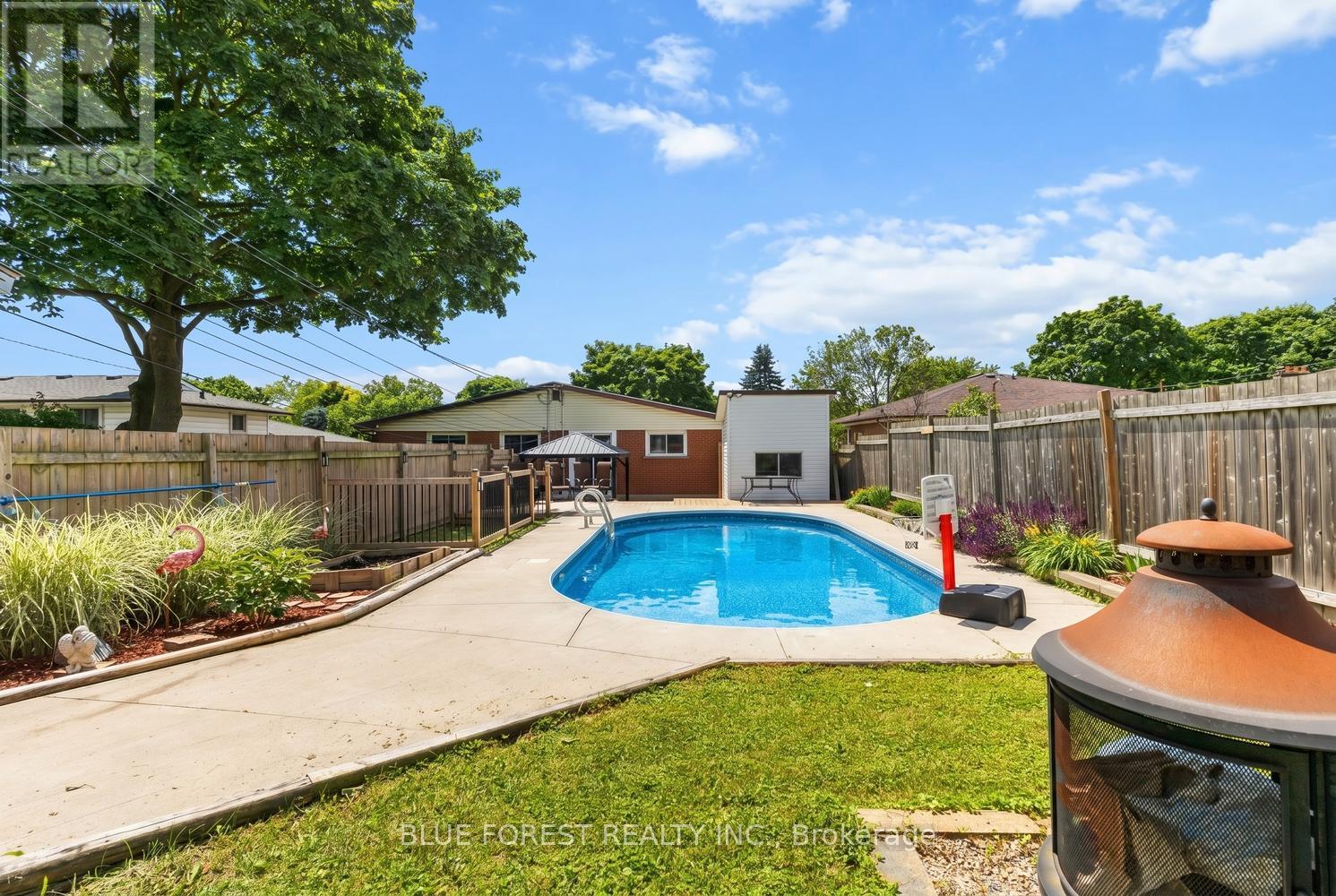 52 Almond Road, London South, Ontario  N5Z 4C4 - Photo 39 - X13482062