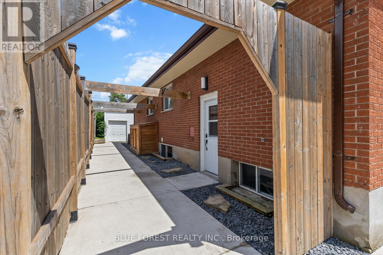 52 Almond Road, London South, Ontario  N5Z 4C4 - Photo 42 - X13482062