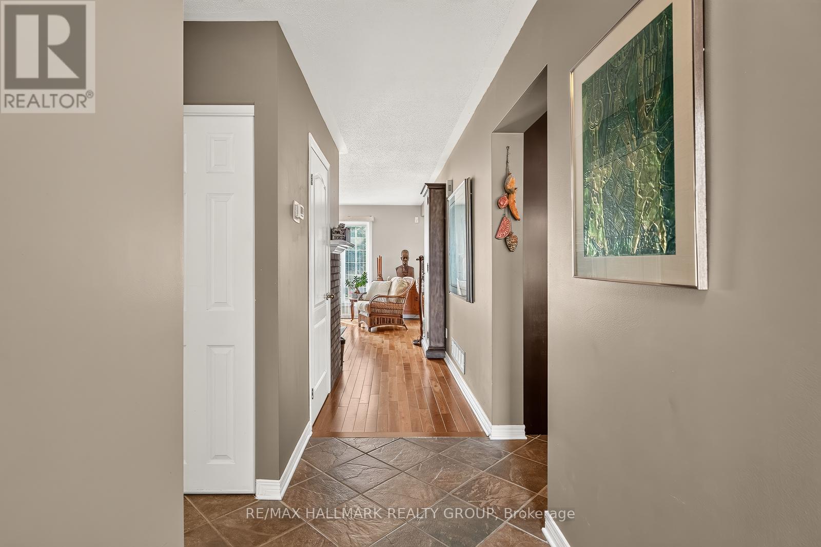 511 Deancourt Crescent, Ottawa, Ontario  K4A 3G4 - Photo 5 - X13482054