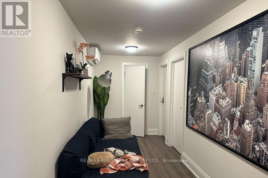 1 - 595 St Clair Avenue W, Toronto, Ontario  M6C 1A3 - Photo 6 - C13482060