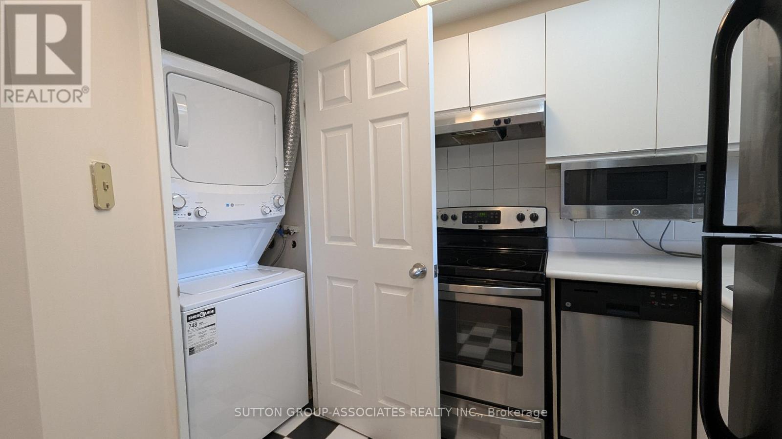1808 - 7 Bishop Avenue, Toronto, Ontario M2M 4J4 - Photo 11 - C13482064