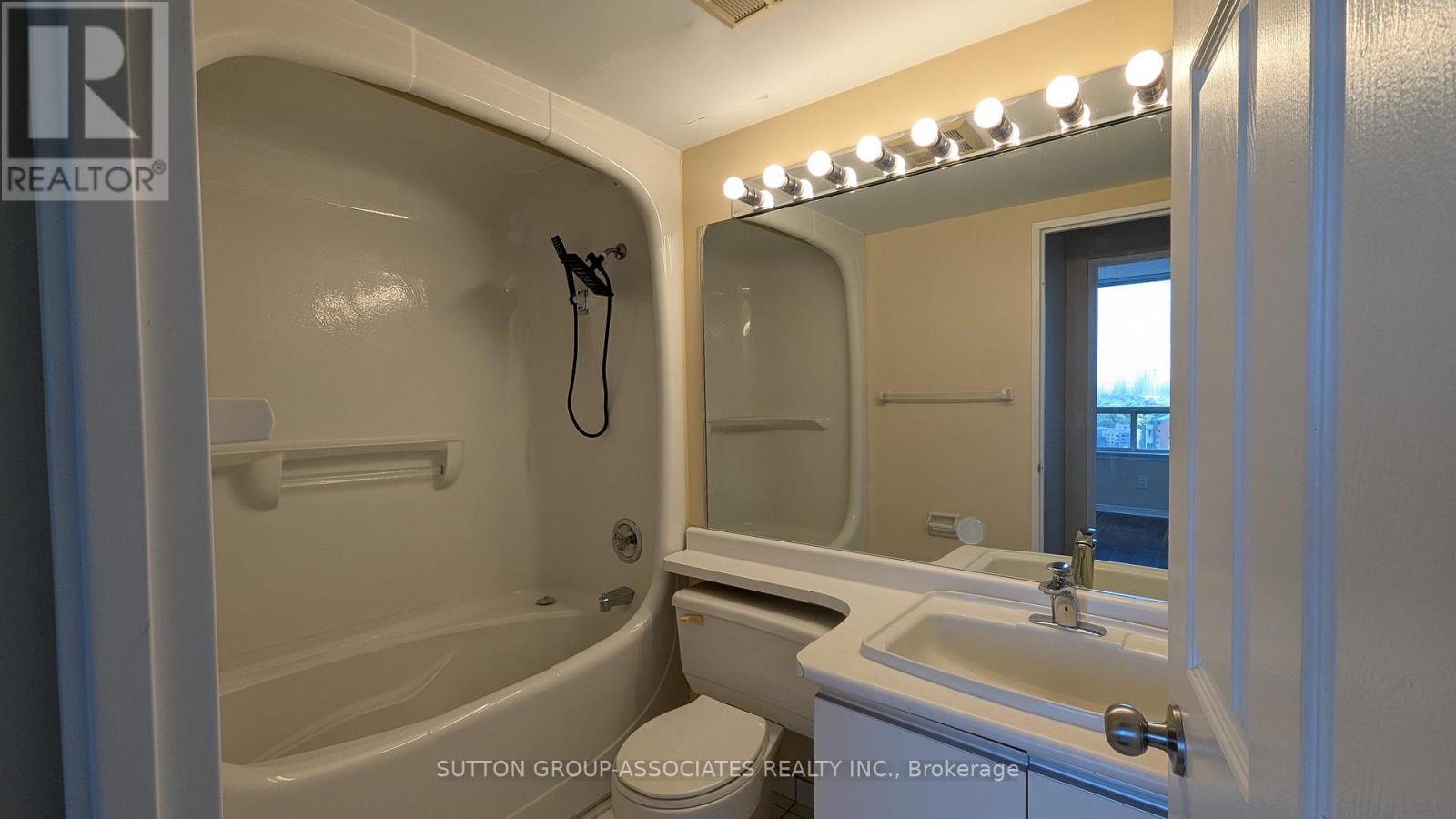1808 - 7 Bishop Avenue, Toronto, Ontario M2M 4J4 - Photo 15 - C13482064