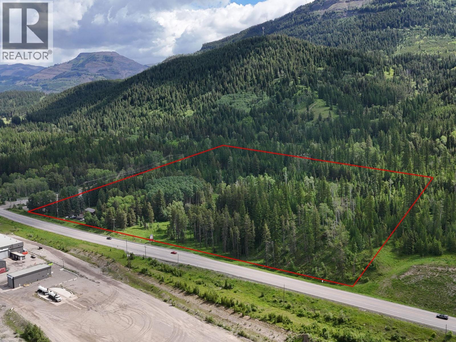 1102 Highway 3, Sparwood, British Columbia  V0B 2G1 - Photo 1 - 10392470